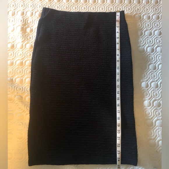 Black tube skirt from Top Shop size 6 - Picture 3 of 5